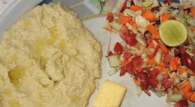 Indian Tourist Food: Hummus (chickpea paste) with raw veg and butter 