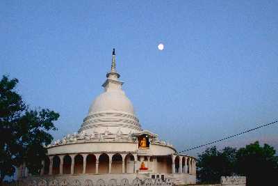 Peace Pagoda (Sama Chaitaya), near Ampara, Eastern Sri Lanka