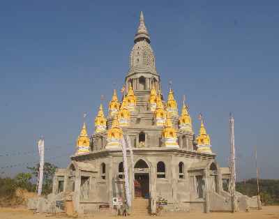 Ram Zadi Buddhist Stupa near Bandarban (Chittagong Hill Tracts, Bangladesh)