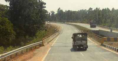 National Highway 33 near Hazaribagh, Jharkhand, Northern India
