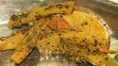 Nepali/Thakali Food: Radish pickle with Nepalese Pepper and Sesame seeds (Mula Achar) 