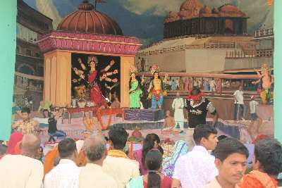 Mythological scene at Panchasila Durgapuja Samiti Pendal, during Dussehra (Durga Puja) Hindu festival at Rajgir, Bihar (Northern India)