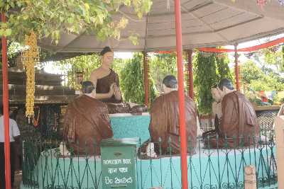 The first teaching of the Buddha, in Sarnath, near Varanasi, Uttar Pradesh (India)
