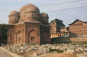 Srinagar: Mausoleum von Basha, der Mutter von Zail Ulabdin