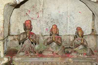 Stone-carved figures at Amar Nayayan Mandir (Vishnu Temple) in Tansen, Nepal