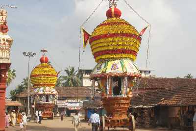 Chariots in front of Krishna Matha Devasthana Temple (Krishna Mutt), Udupi, Karnataka (India)